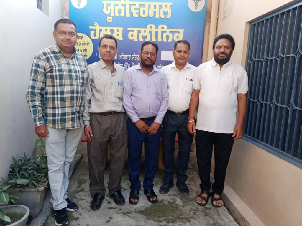 Corneal transplant of three blind children will be done after Diwali so far 4133 blind people will be done corneal transplant Dr Tarsem Singh